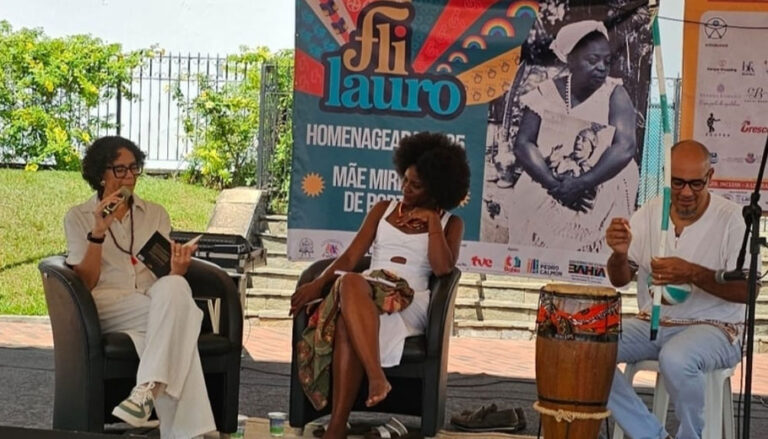 Ana Cecília Ferreira participou de mesa literária na Flilauro 2025